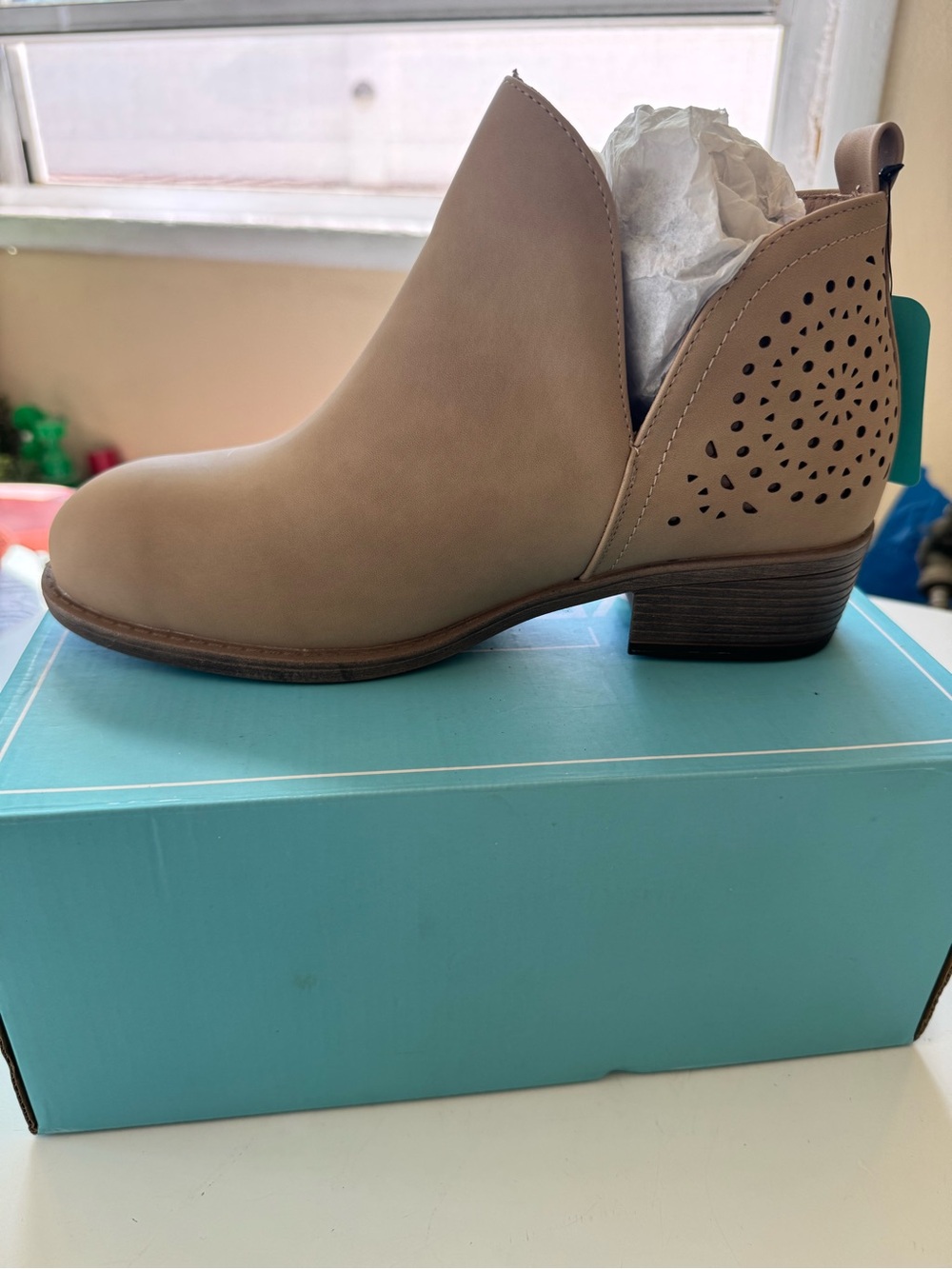 Vionic Taupe Cutout Ankle Bootie